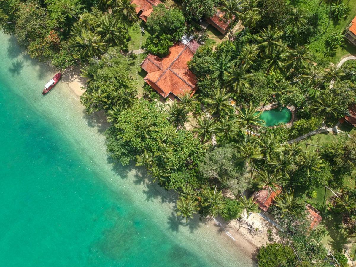 Baan Mai Beachfront Lone Island Phuket ภายนอก รูปภาพ