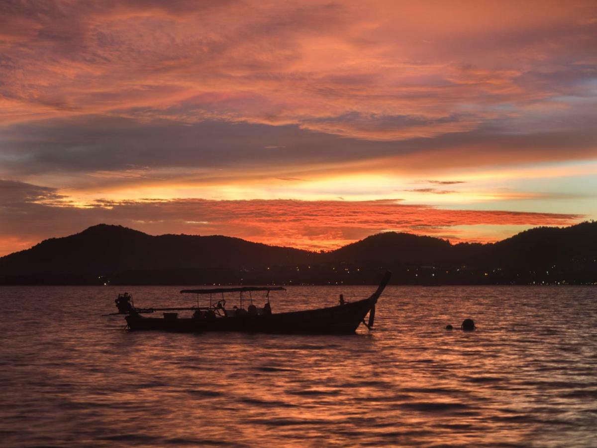 Baan Mai Beachfront Lone Island Phuket ภายนอก รูปภาพ