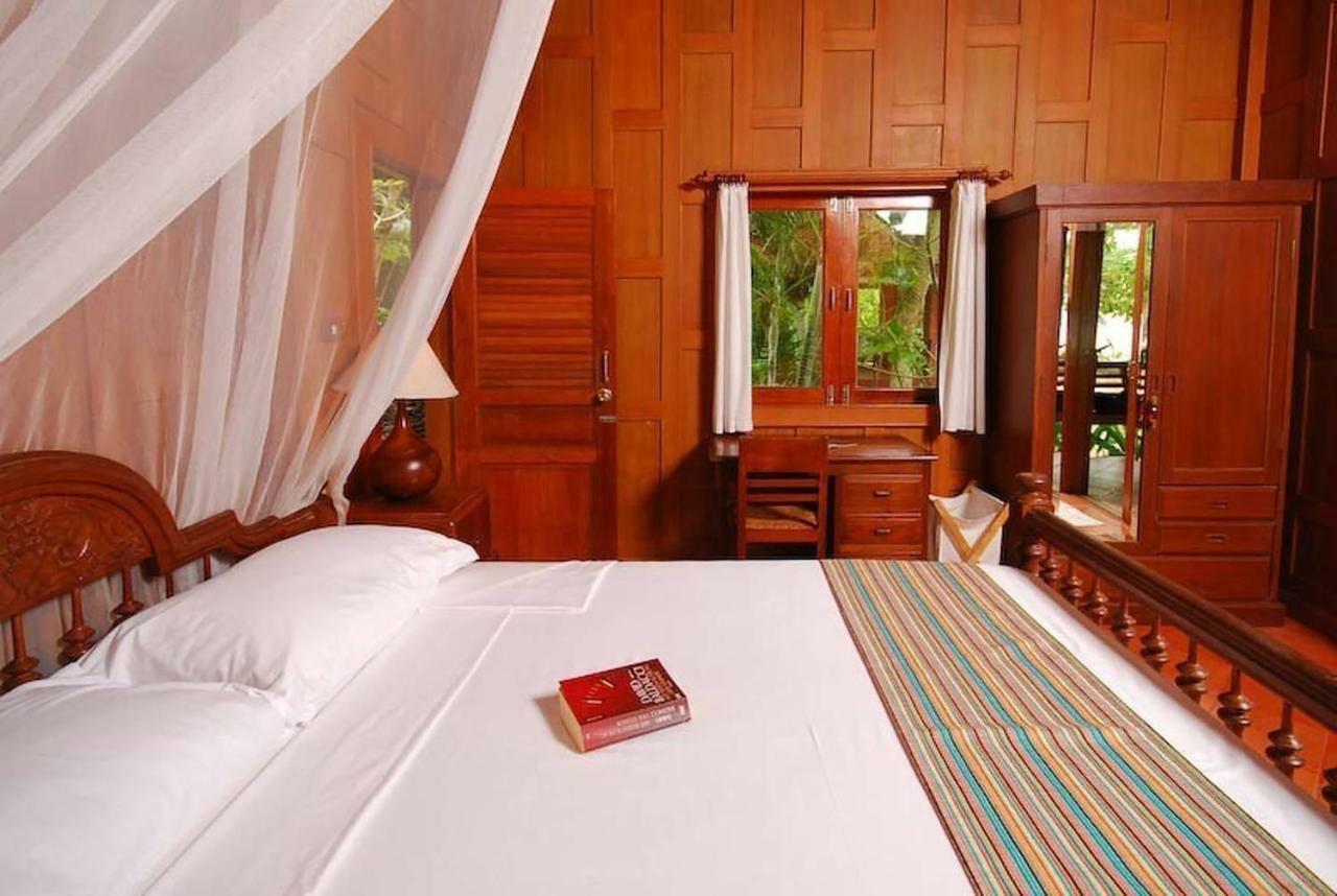 Baan Mai Beachfront Lone Island Phuket ภายนอก รูปภาพ