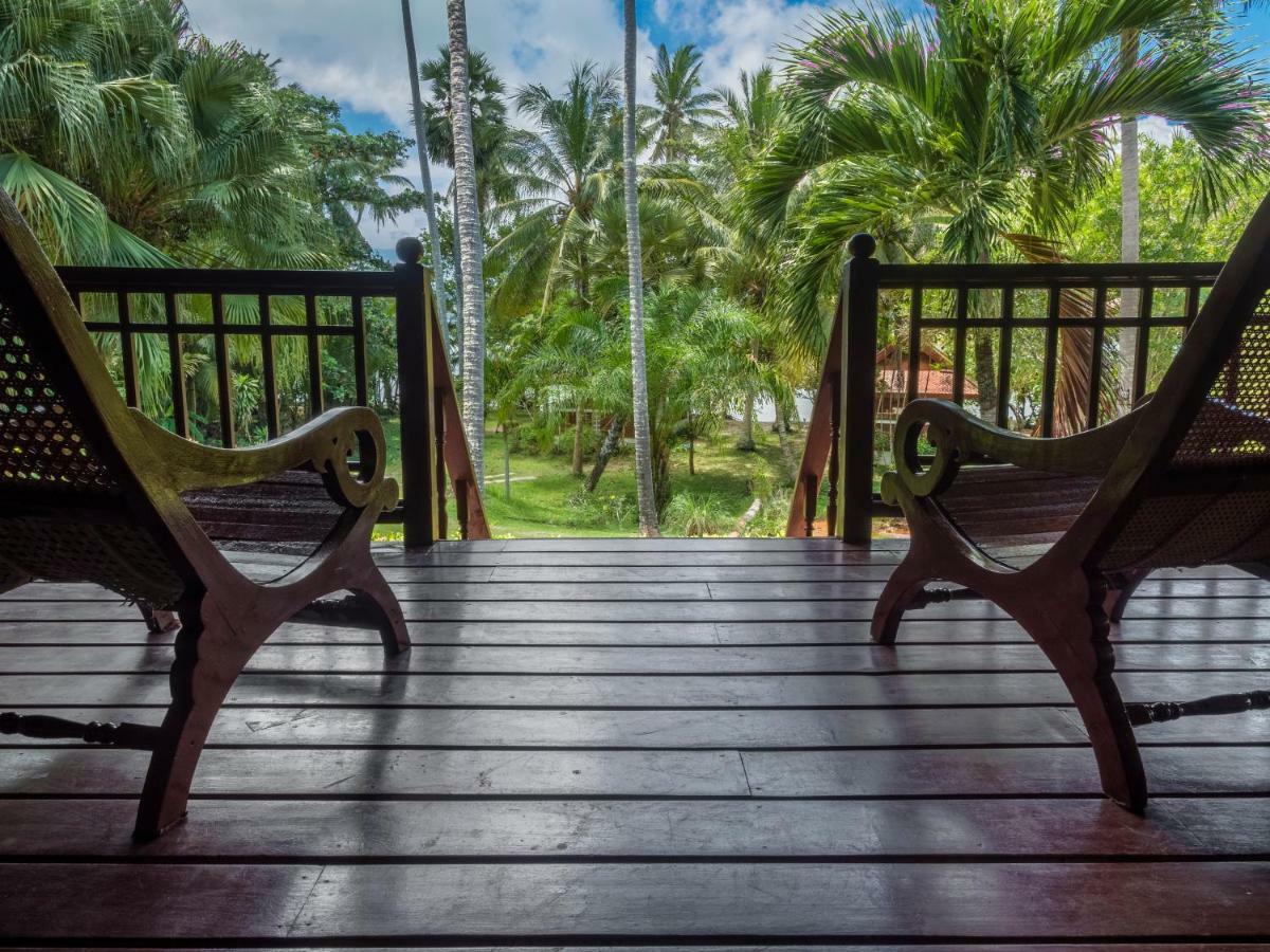Baan Mai Beachfront Lone Island Phuket ภายนอก รูปภาพ