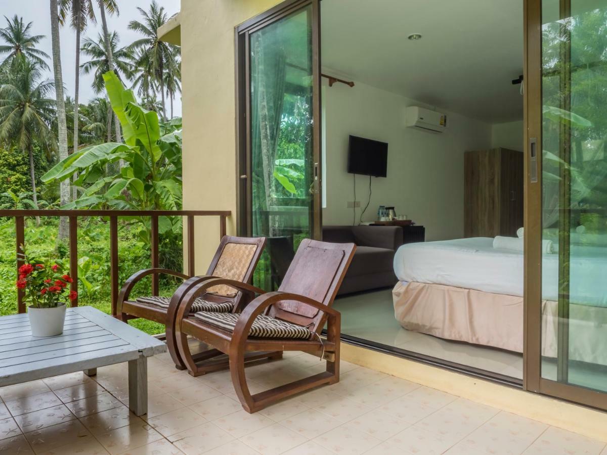Baan Mai Beachfront Lone Island Phuket ภายนอก รูปภาพ