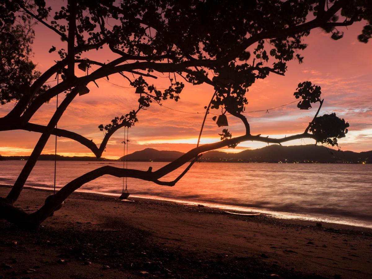 Baan Mai Beachfront Lone Island Phuket ภายนอก รูปภาพ