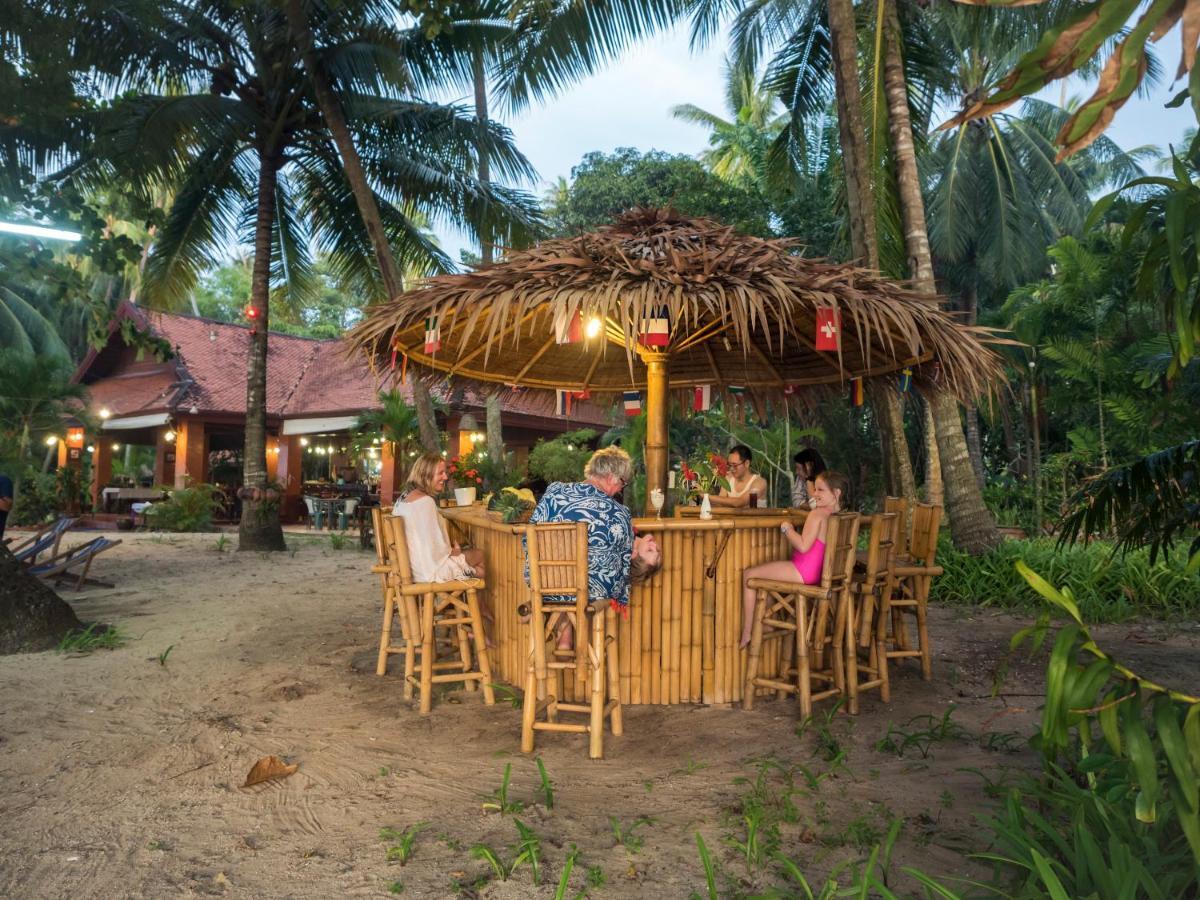 Baan Mai Beachfront Lone Island Phuket ภายนอก รูปภาพ